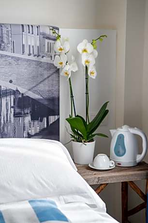 Deluxe Double or Twin Room with Balcony