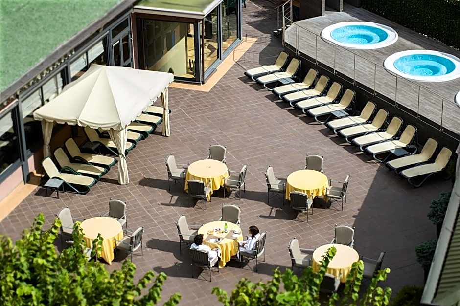 Ambasciatori Place Hotel