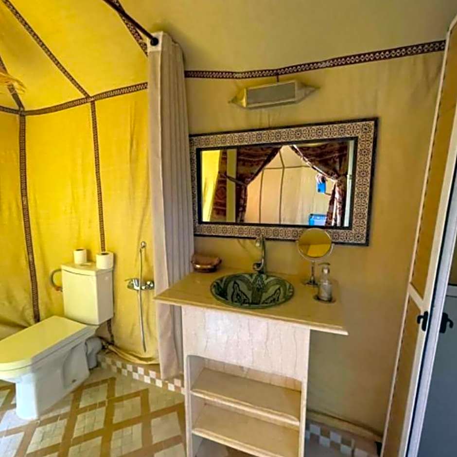 Merzouga heart camp