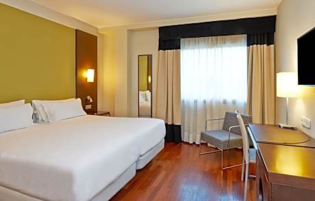 iStay by NH Zaragoza Sport Hotel