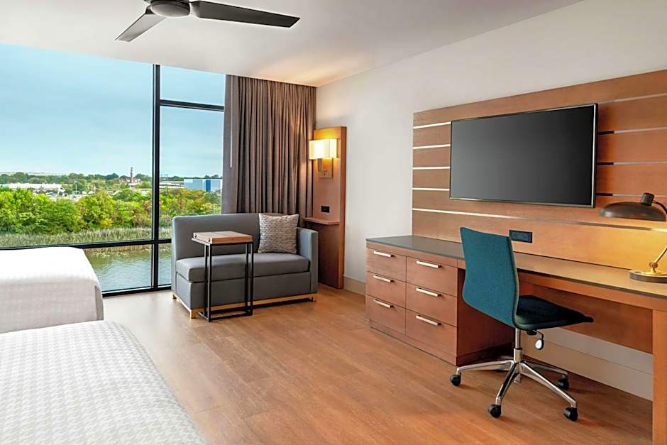 Photo 1 of 6 of Studio 1 Queen Bed, Partial View