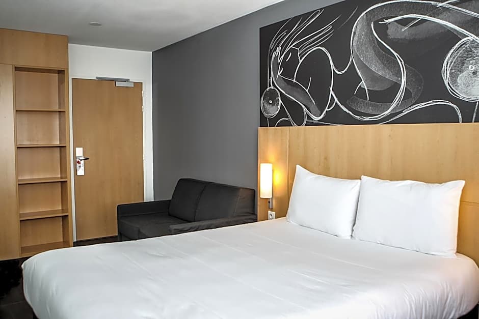 ibis Saint-Genis-Pouilly Geneve