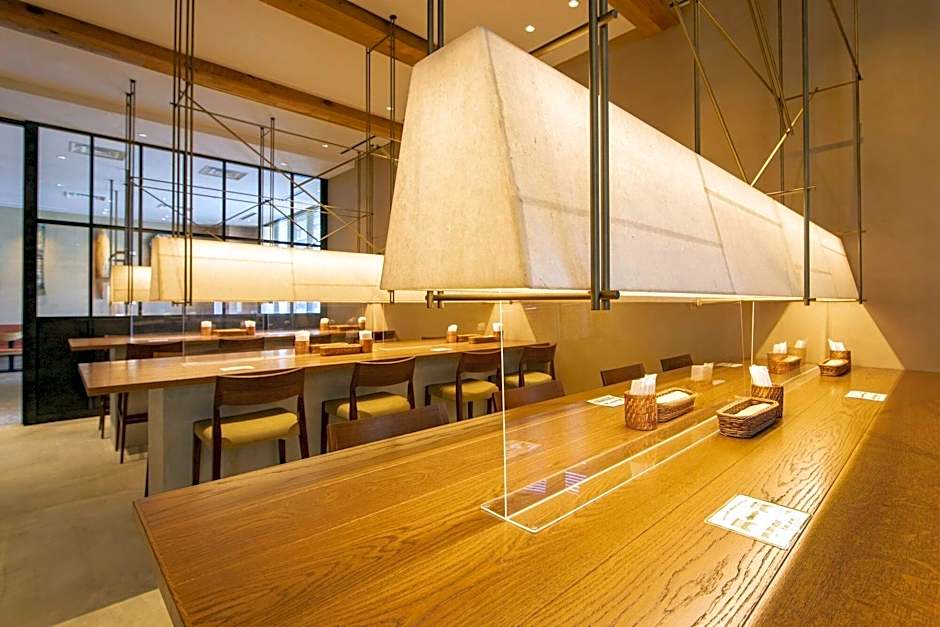 Karaksa Hotel Grande Shin-Osaka Tower