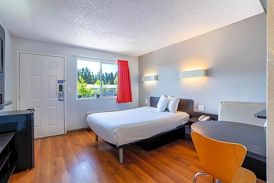 Motel 6-Pleasanton, CA
