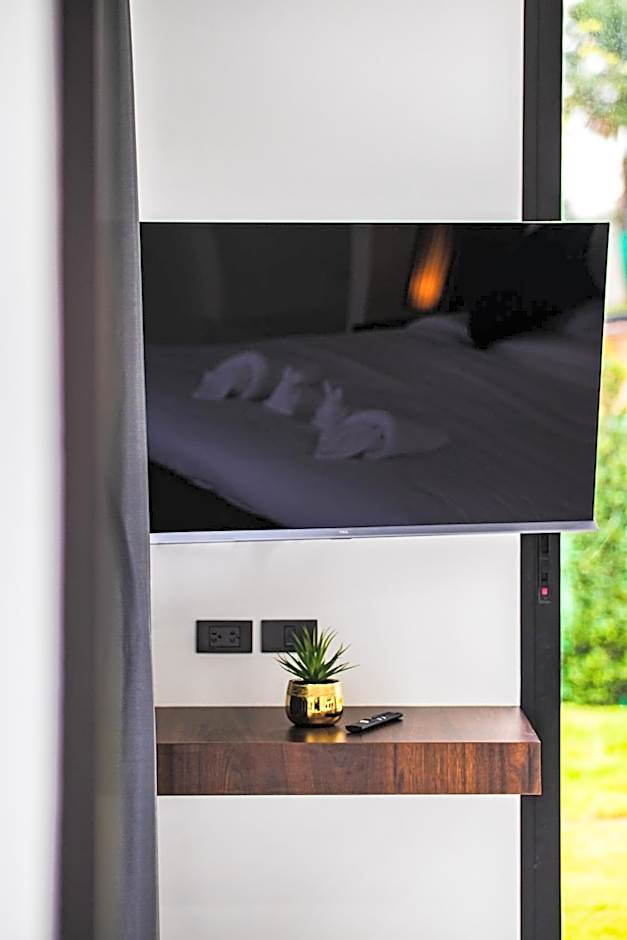 Mango Hill Residence