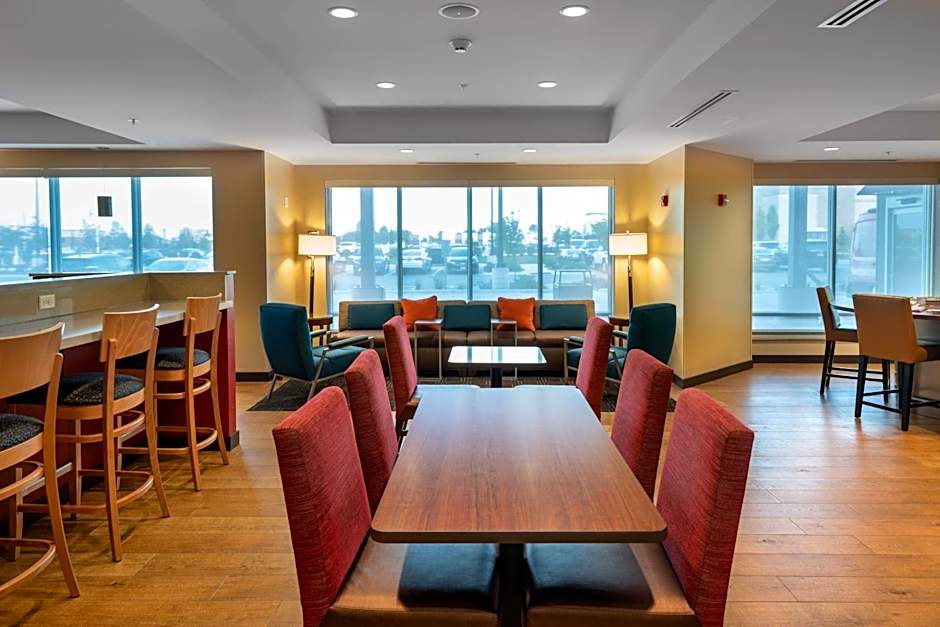 TownePlace Suites by Marriott Milwaukee Oak Creek