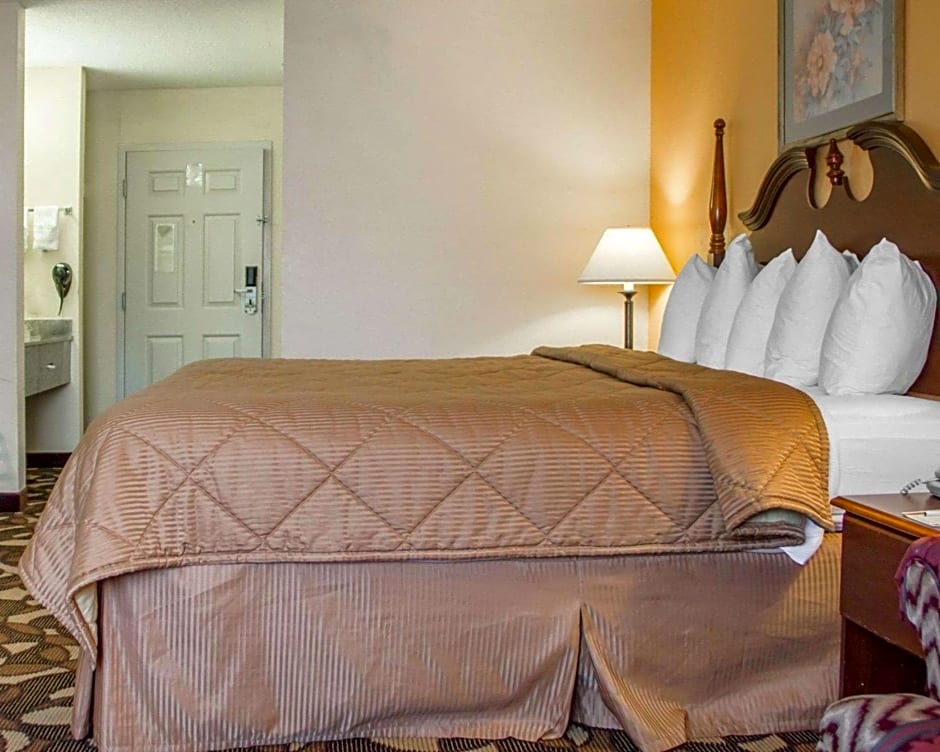 Quality Inn Broken Arrow - Tulsa