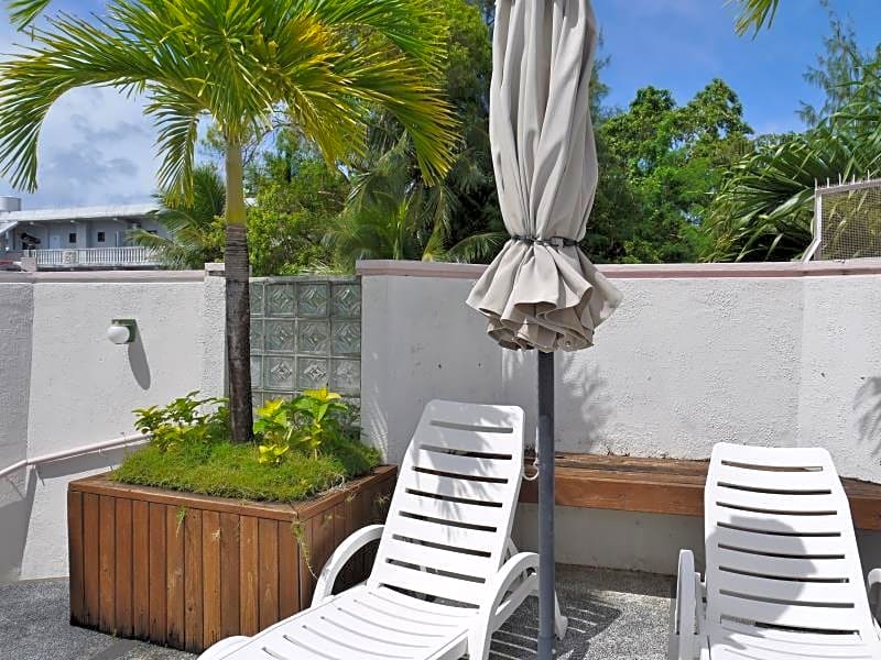 Holiday Saipan Hotel