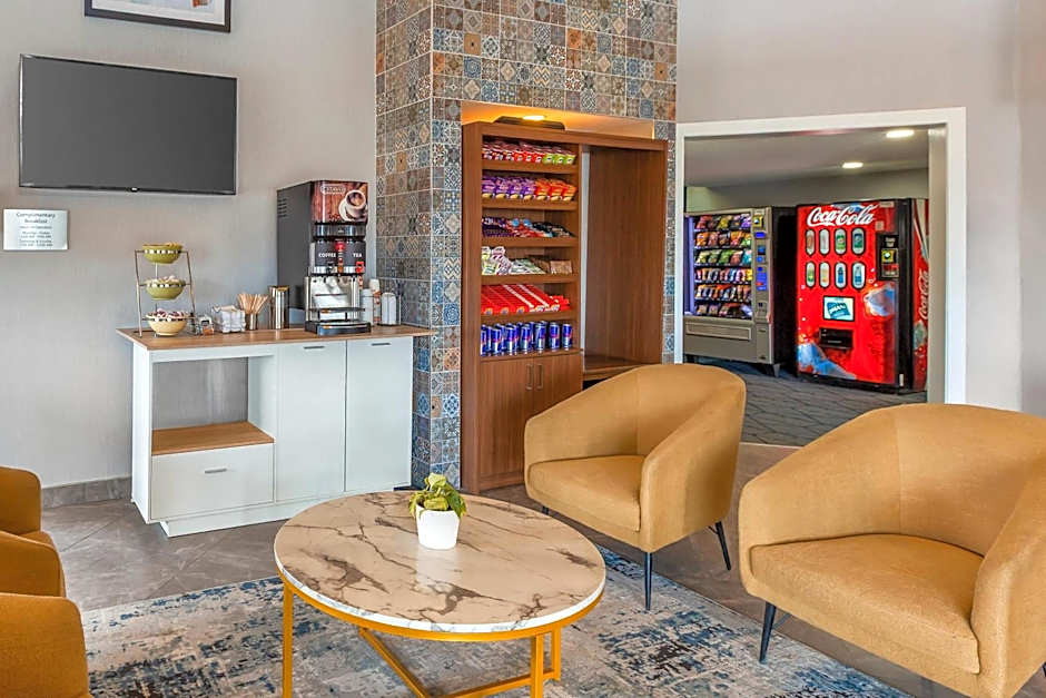 Quality Suites Whitby