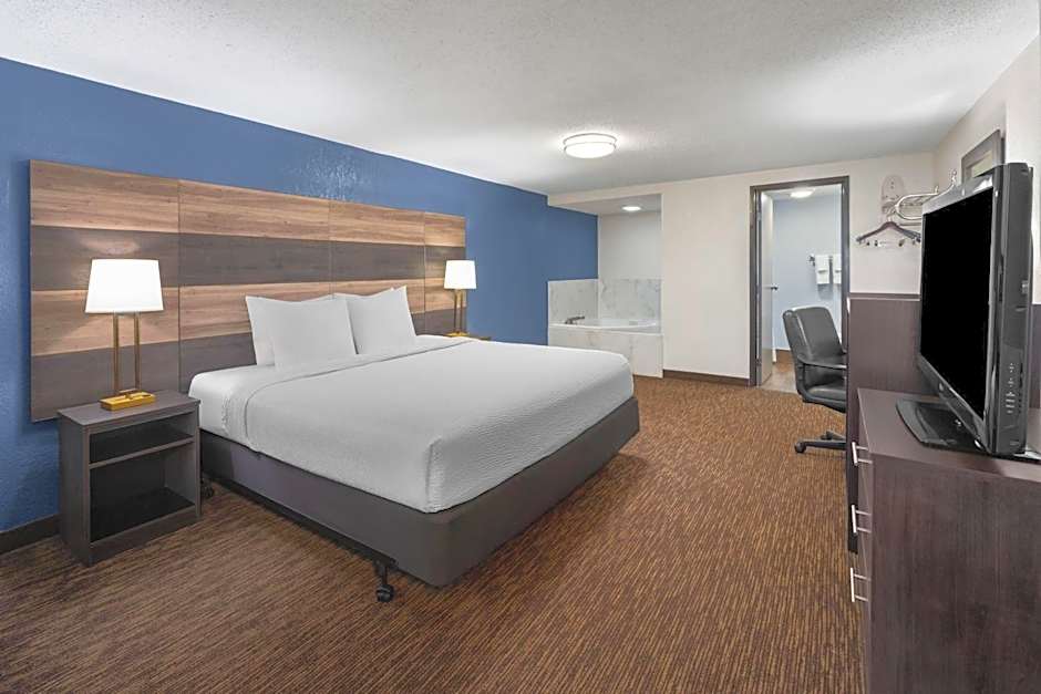Baymont by Wyndham Downtown Detroit