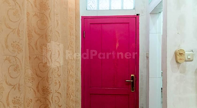 Asri Residence near Jalan Iskandar Muda Medan Mitra RedDoorz