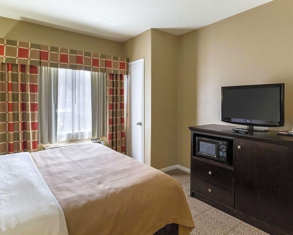 Quality Suites Houston NW Cy-Fair