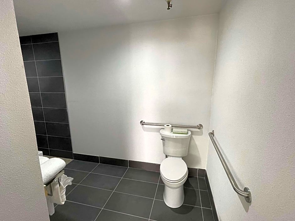 The Midtowner Hotel, SureStay Collection by Best Western