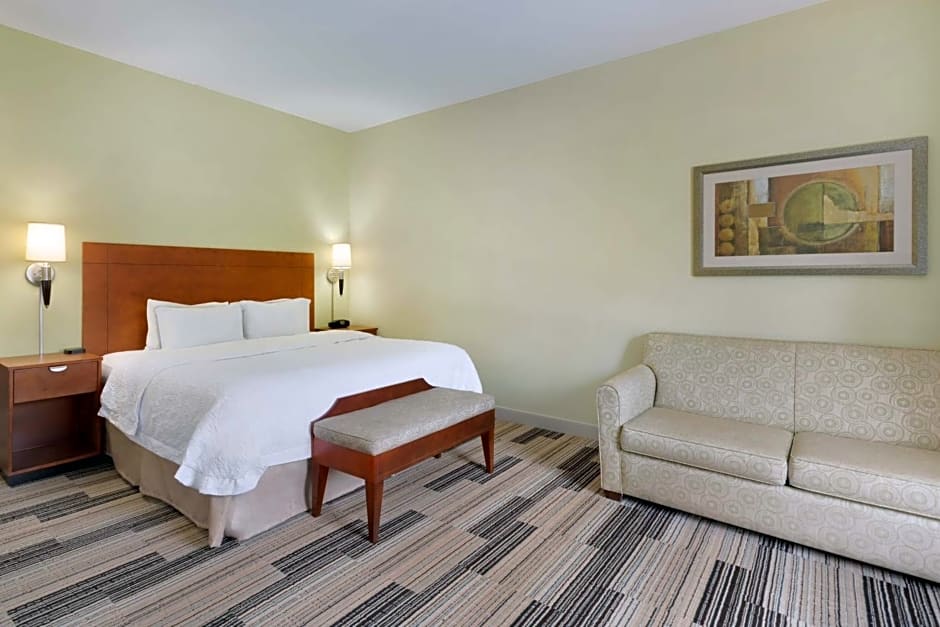 Hampton Inn & Suites Birmingham Airport Area