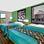 Super 8 by Wyndham Beaver Dam