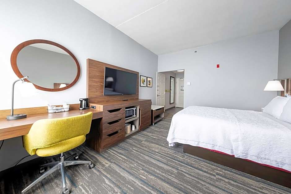 Hampton Inn By Hilton Philadelphia/Bridgeport