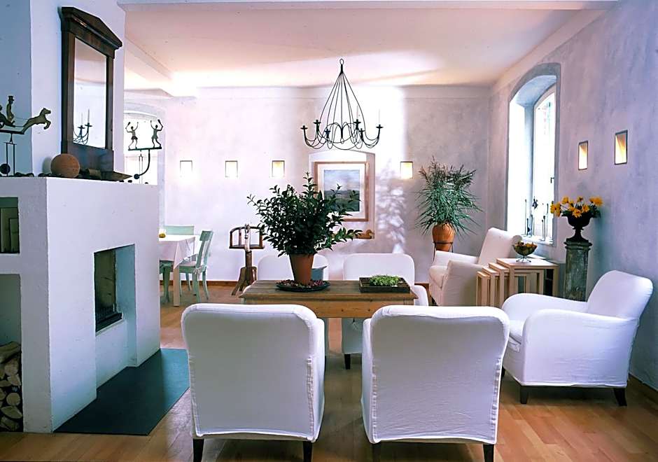 Seehotel Am Neuklostersee