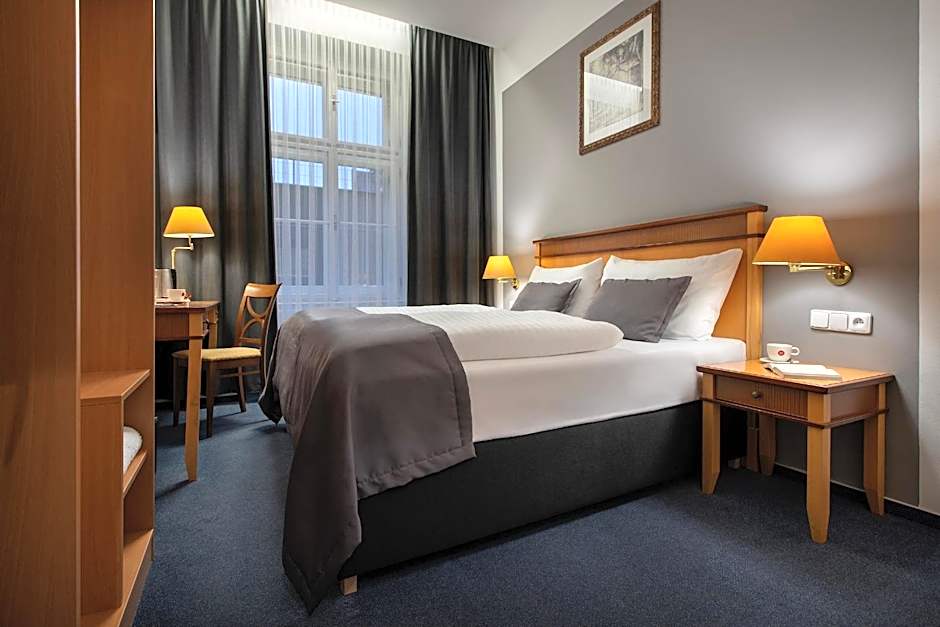 Prague Season Hotel