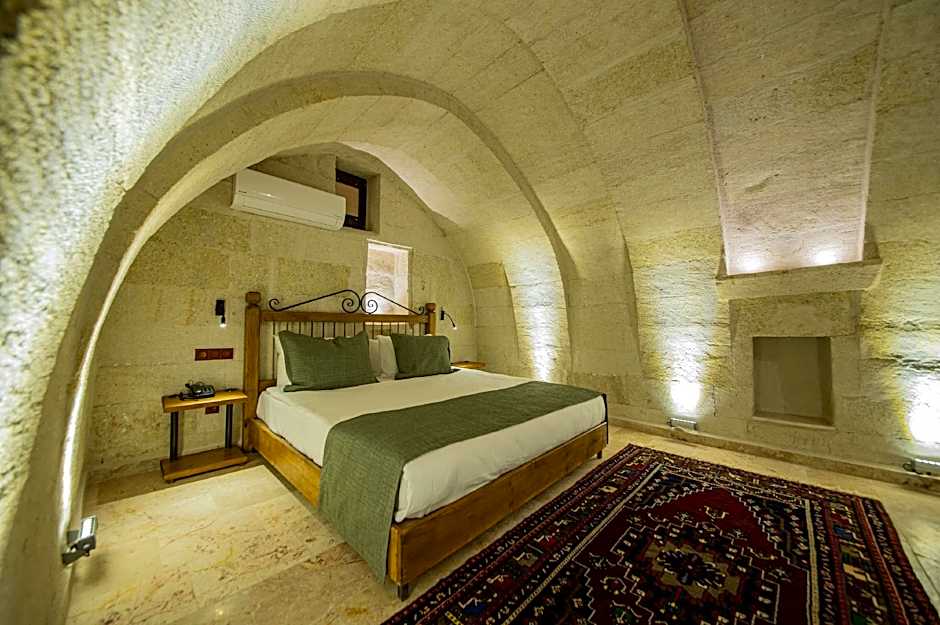 Ares Cave Suites