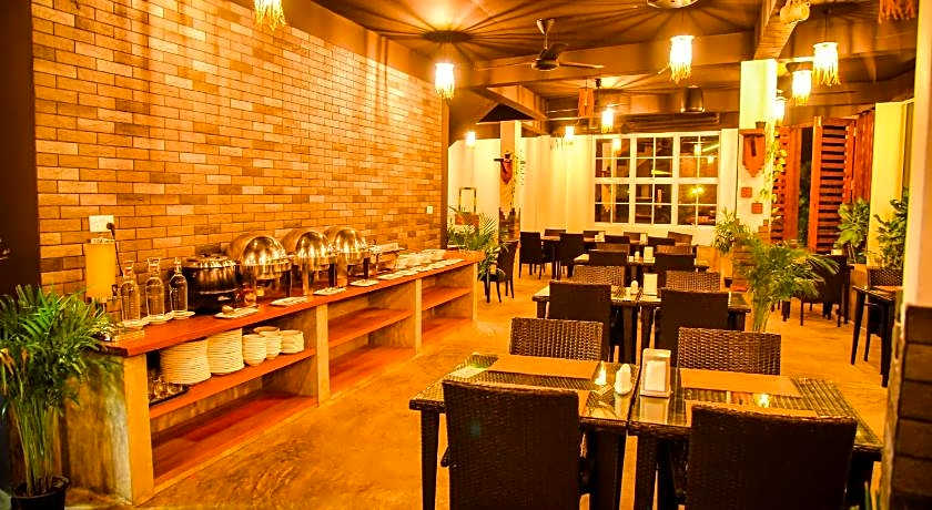 Rashu Hiyaa Hotel Dhiffushi