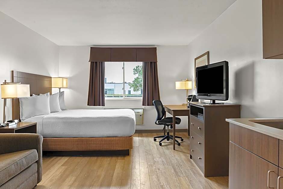 Days Inn by Wyndham Steinbach