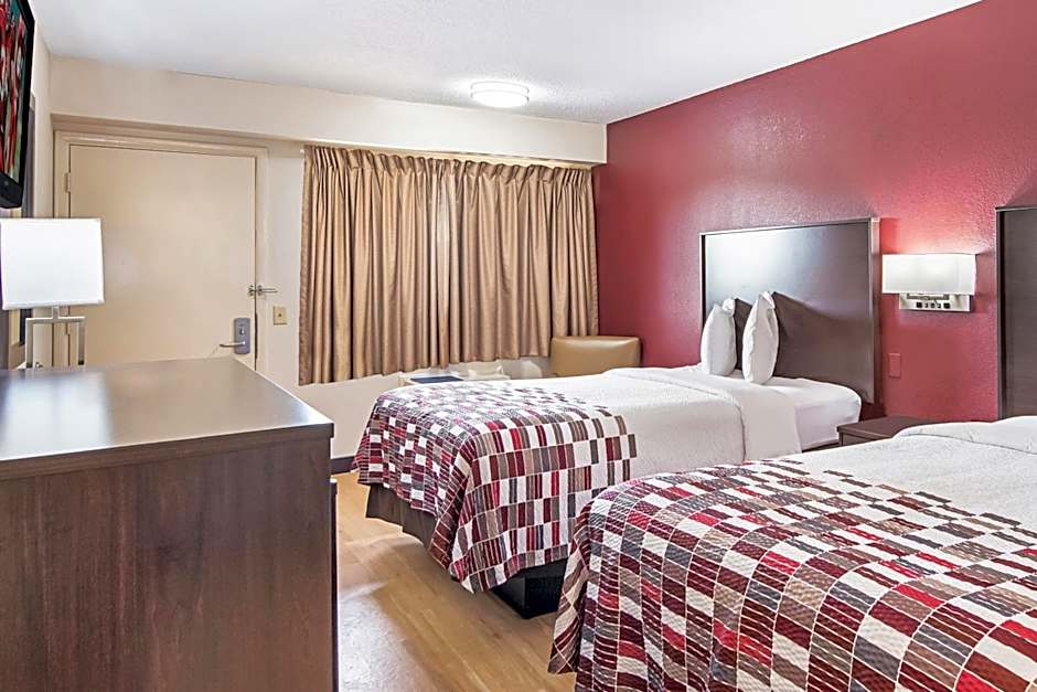 Red Roof Inn Hampton Coliseum & Convention Center – Hampton, VA