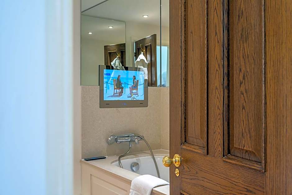 Rushton Hall Hotel and Spa