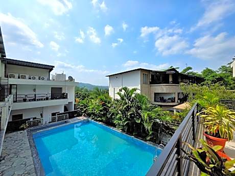 TRIBHAV Corbett Bliss Resort 