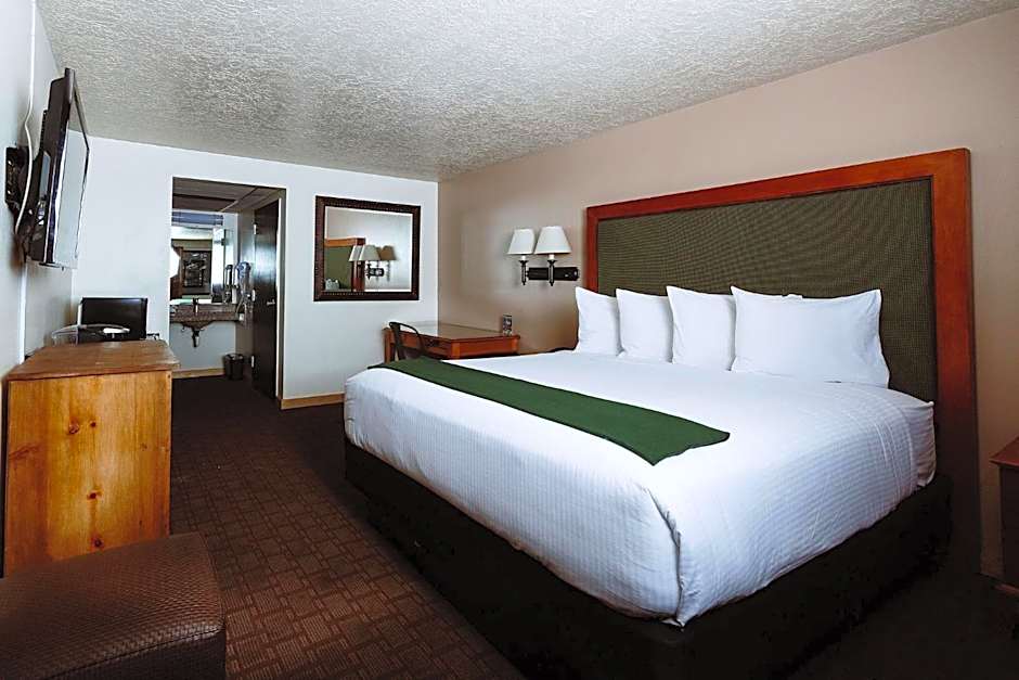Taos Valley Lodge