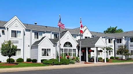 CenterWay Hotel Tonawanda