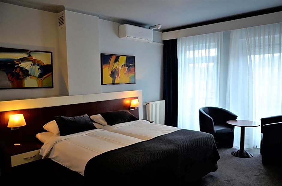 Apollo Hotel
