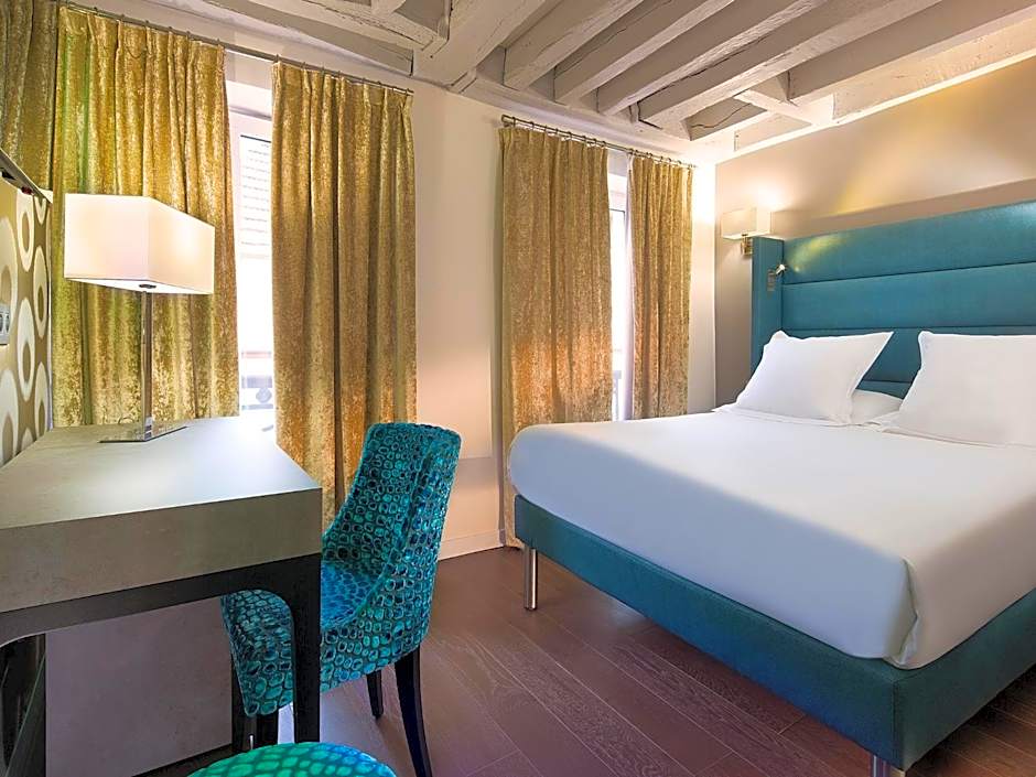 Hotel Jacques De Molay