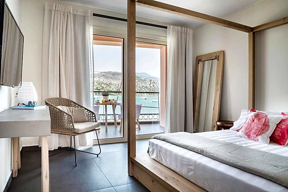 Argostoli Marina Suites