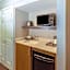 La Quinta Inn & Suites by Wyndham Rockwall