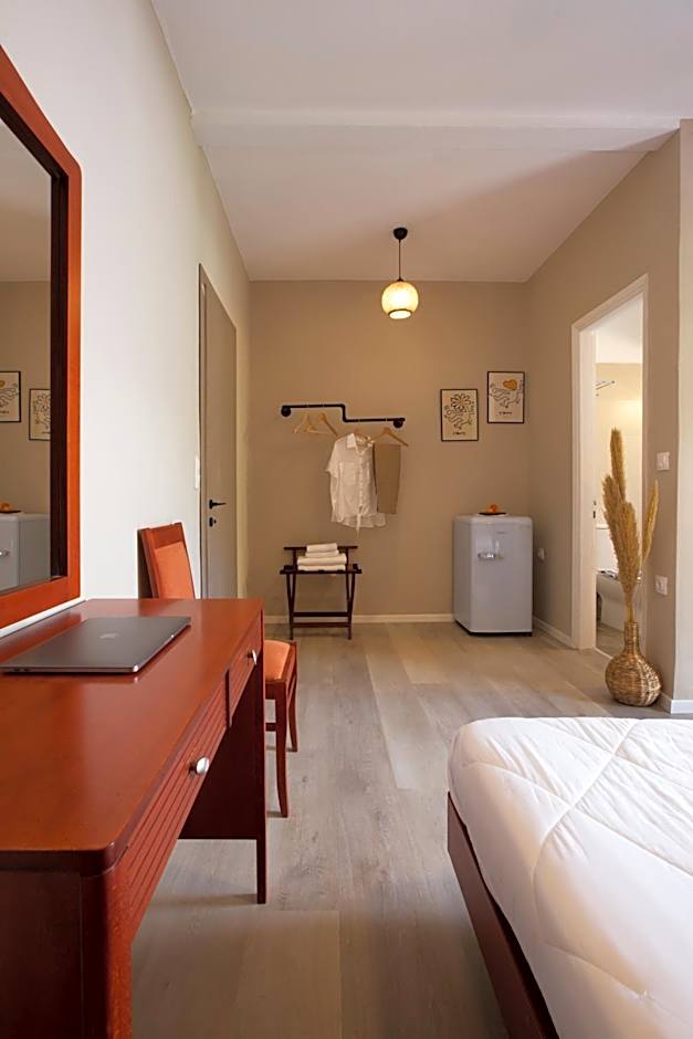 Photo 1 of 18 of 1 Double Bed or 2 Beds