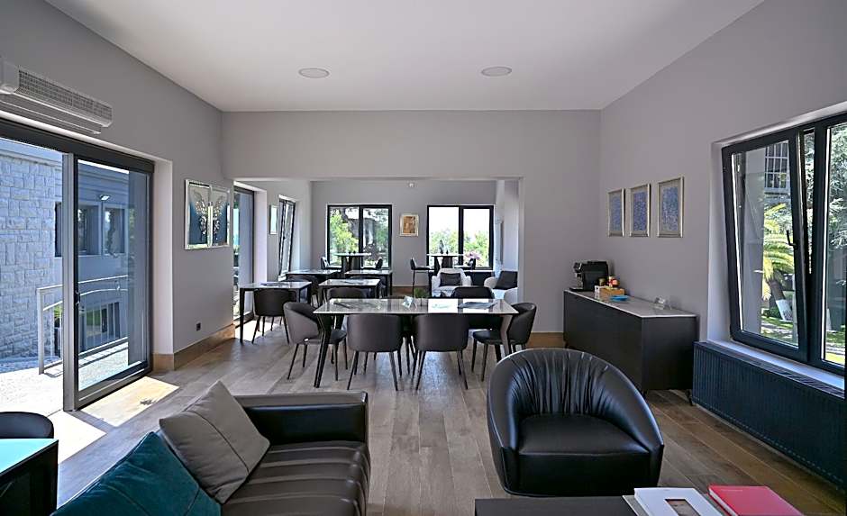 Denizatı Plus Hotel