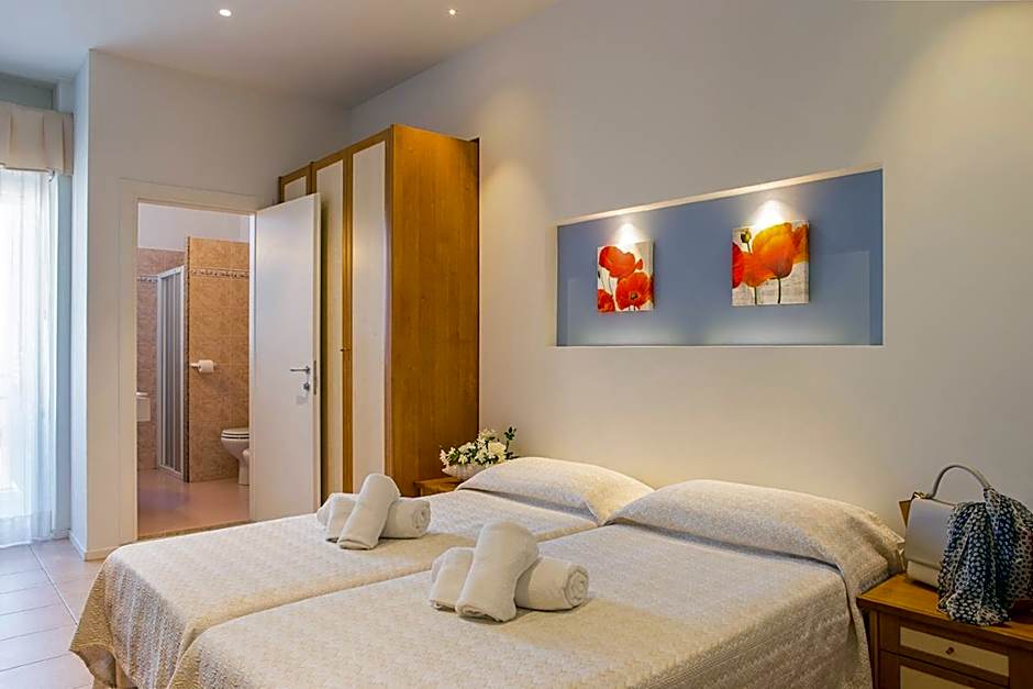 Hotel Pacific
