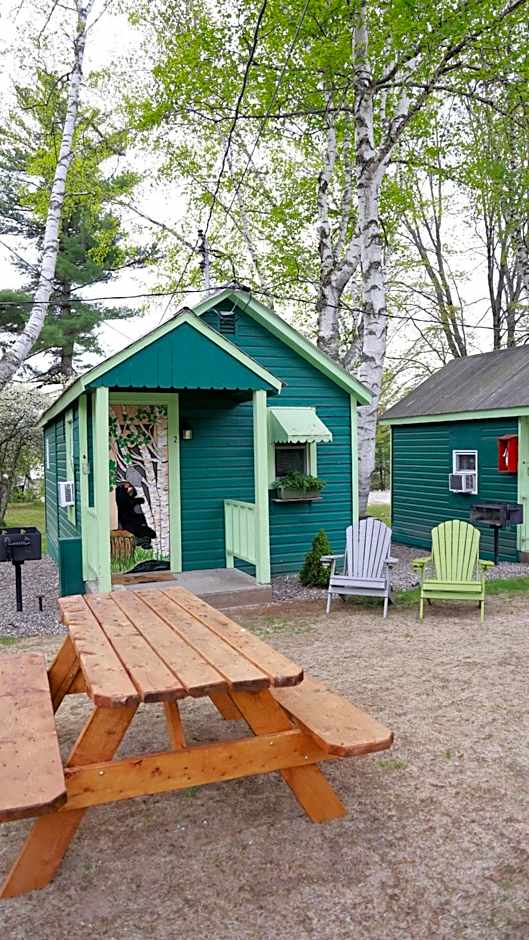 Rowe's Adirondack Cabins of Schroon Lake