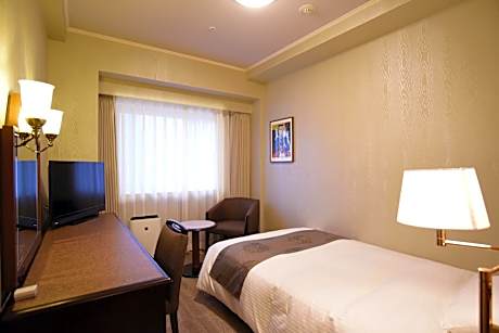 Small Double Room Non-Smoking