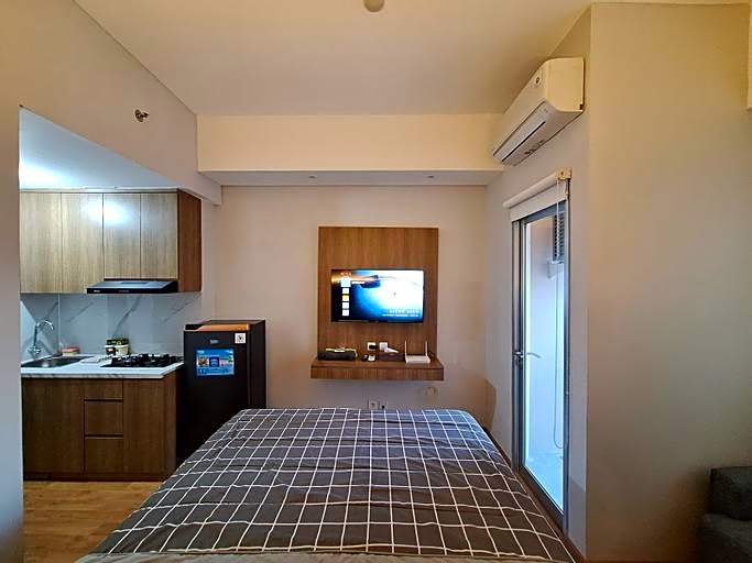GJ ROOM at Transpark Juanda Bekasi Apartment