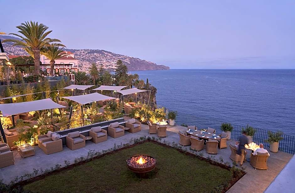 Les Suites at Cliff Bay Portobay