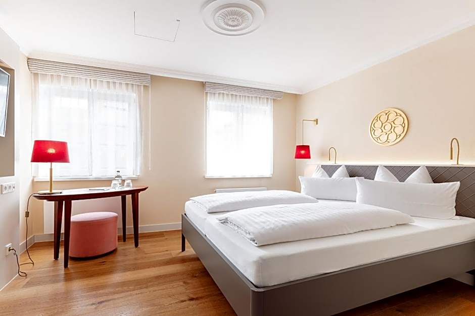 EMICH´S Hotel