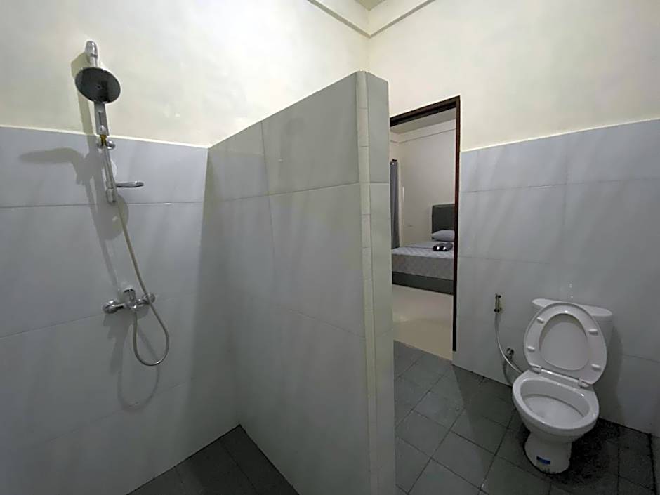 Gino's Place - Guest House & Jungle Trekking