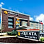 La Quinta Inn and Suites by Wyndham Houston Spring South