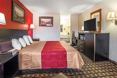 King Room - Accessible/Non-Smoking