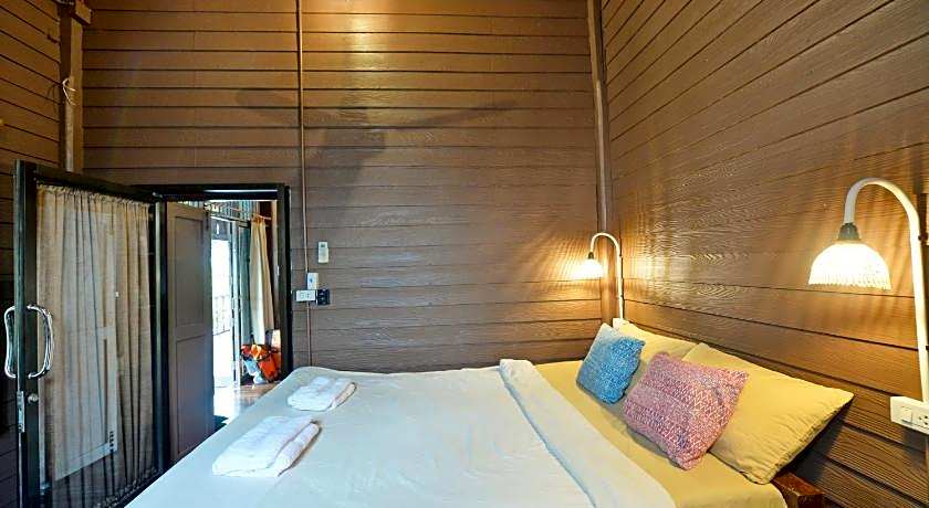 Huan Kawin Est.58 Lanna Home & Collection