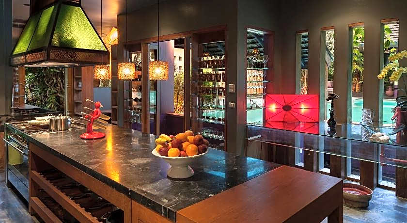 Chandra Residence, luxury, warmth and playfulness!