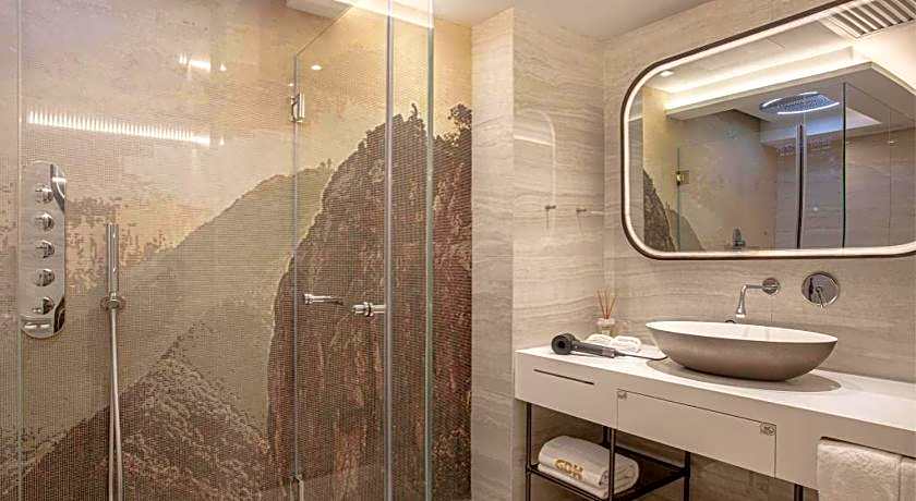 OASIS AVENUE - A GDH HOTEL