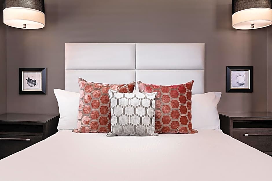 Ambassador Hotel Oklahoma City, Autograph Collection by Marriott