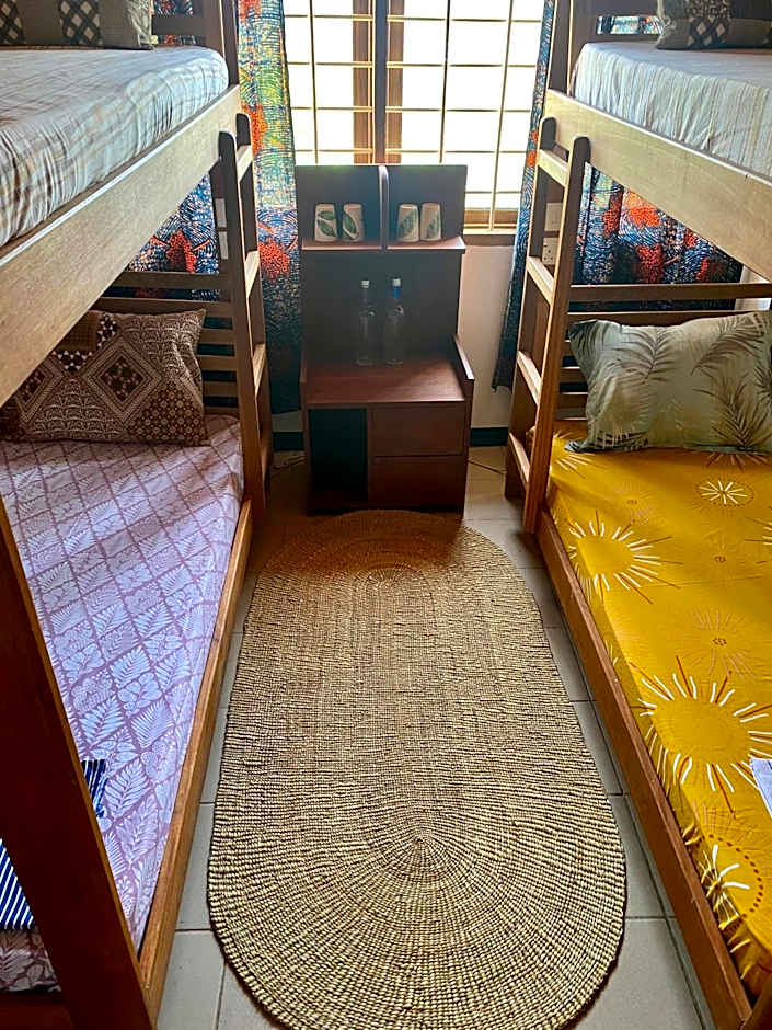 4-Bed Mixed Dormitory Room — 4 fotoğraftan 1. fotoğraf